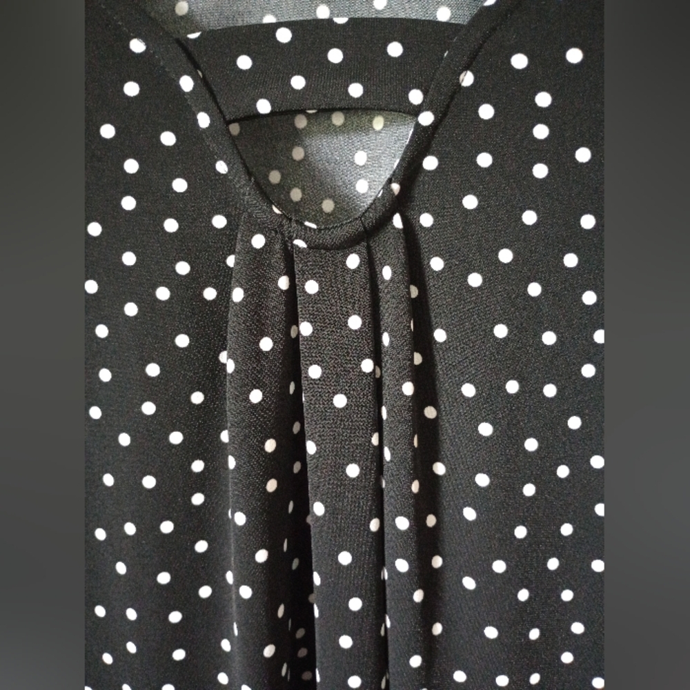Susan Graver Black and White Polka Dot Top Size Medium - Picture 6 of 8